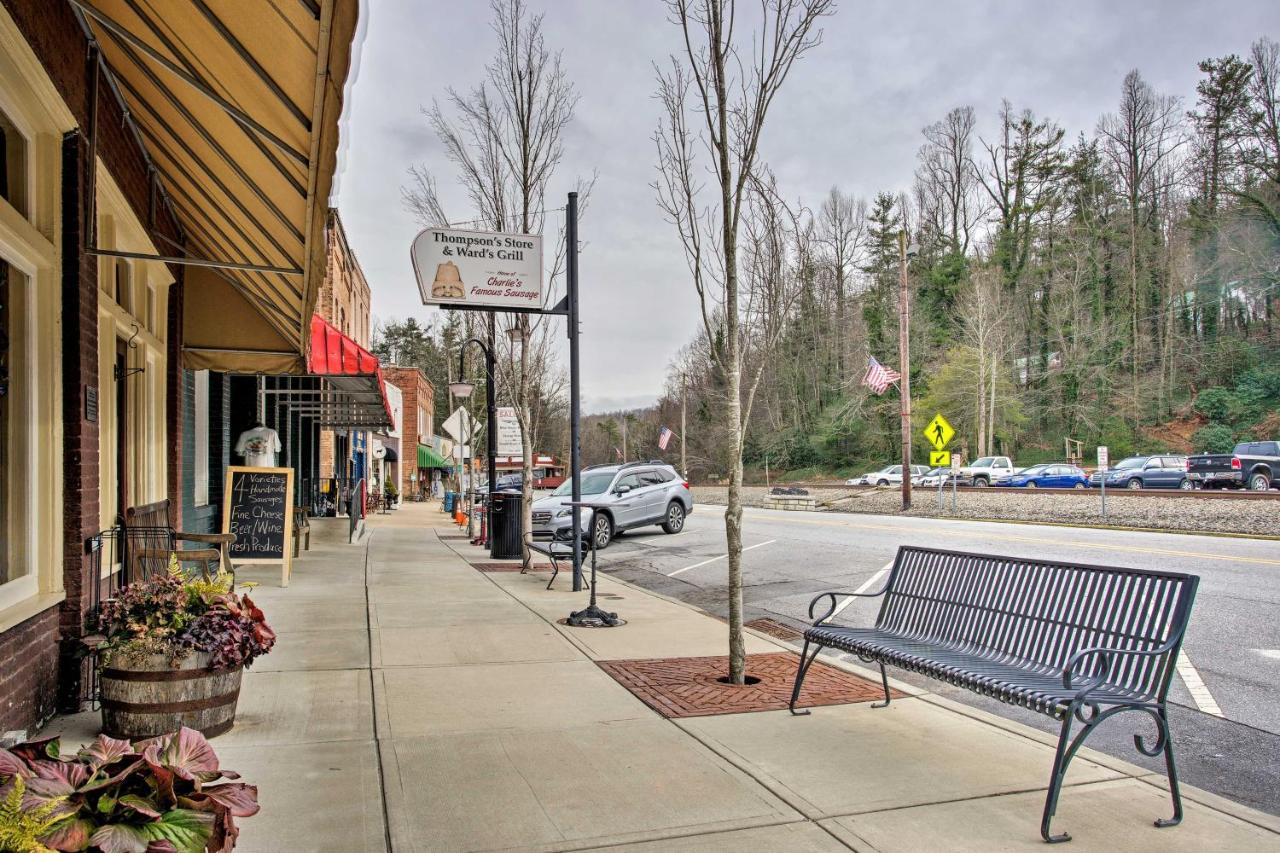 Newly Remodeled Apartment On Main Street In Saluda מראה חיצוני תמונה