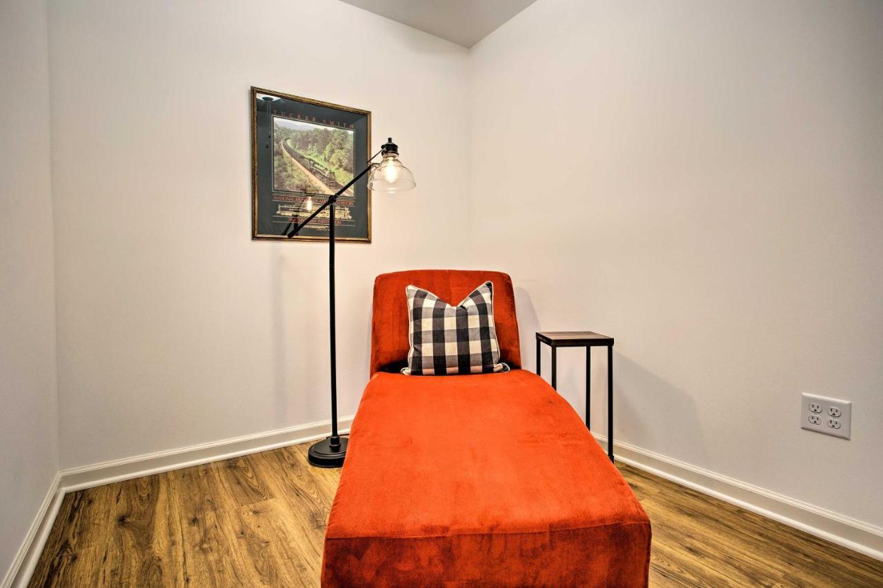Newly Remodeled Apartment On Main Street In Saluda מראה חיצוני תמונה